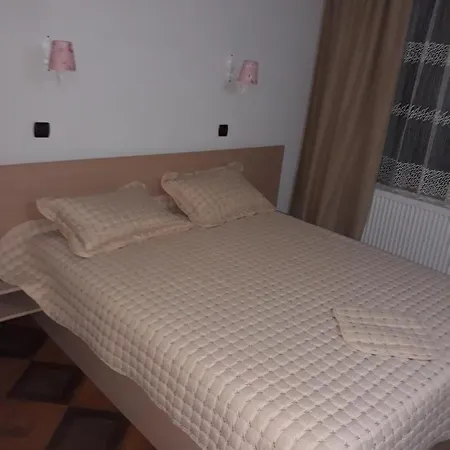 بيت ضيافة динас