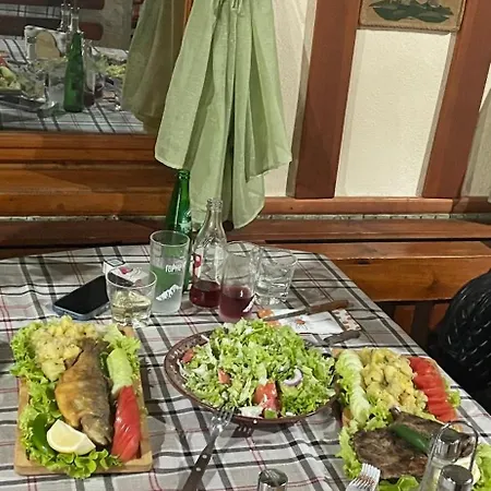 بيت ضيافة динас