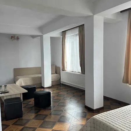 بيت ضيافة динас